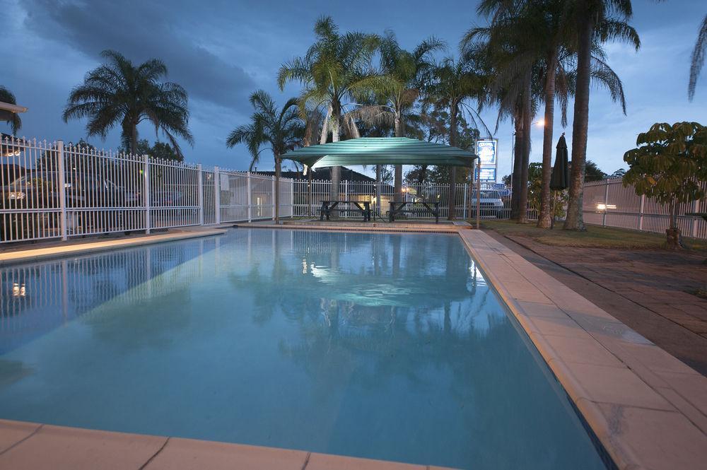 Colonial Terrace Motor Inn Raymond Terrace Ngoại thất bức ảnh