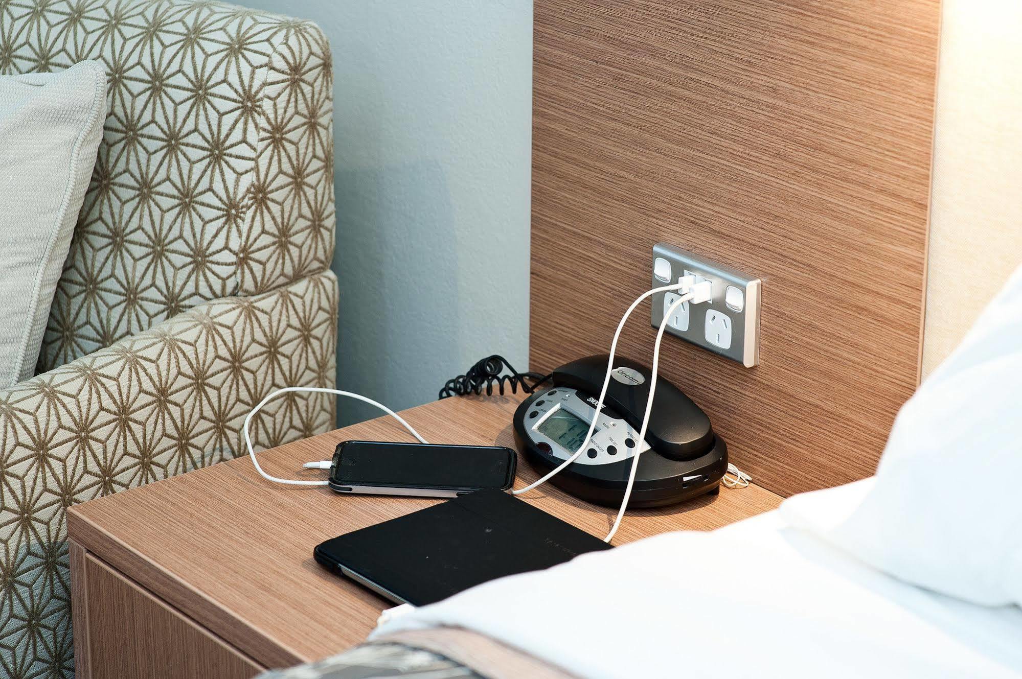 Colonial Terrace Motor Inn Raymond Terrace Ngoại thất bức ảnh